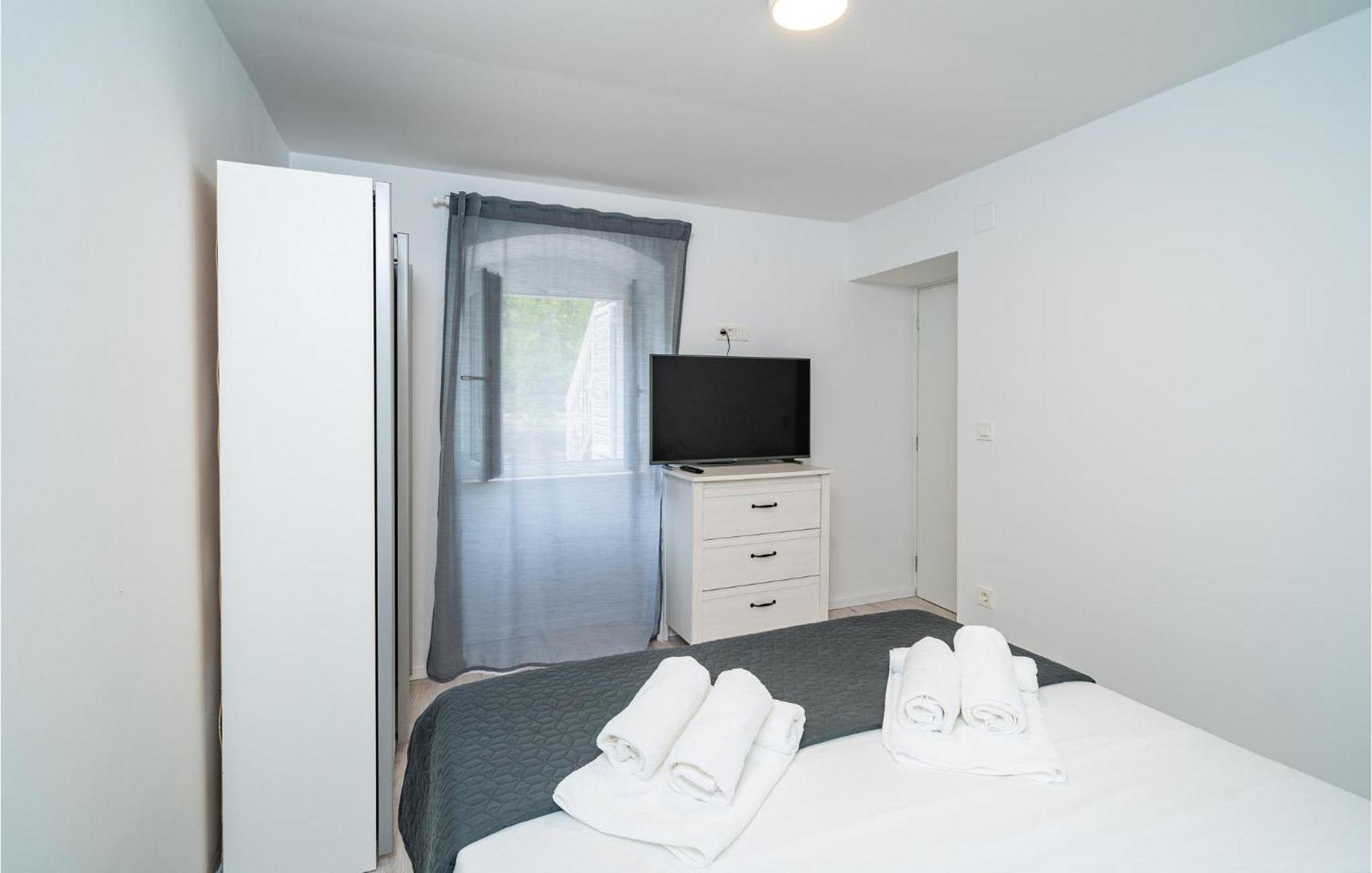 Nice Apartment In Dubrovnik With Kitchen Екстер'єр фото