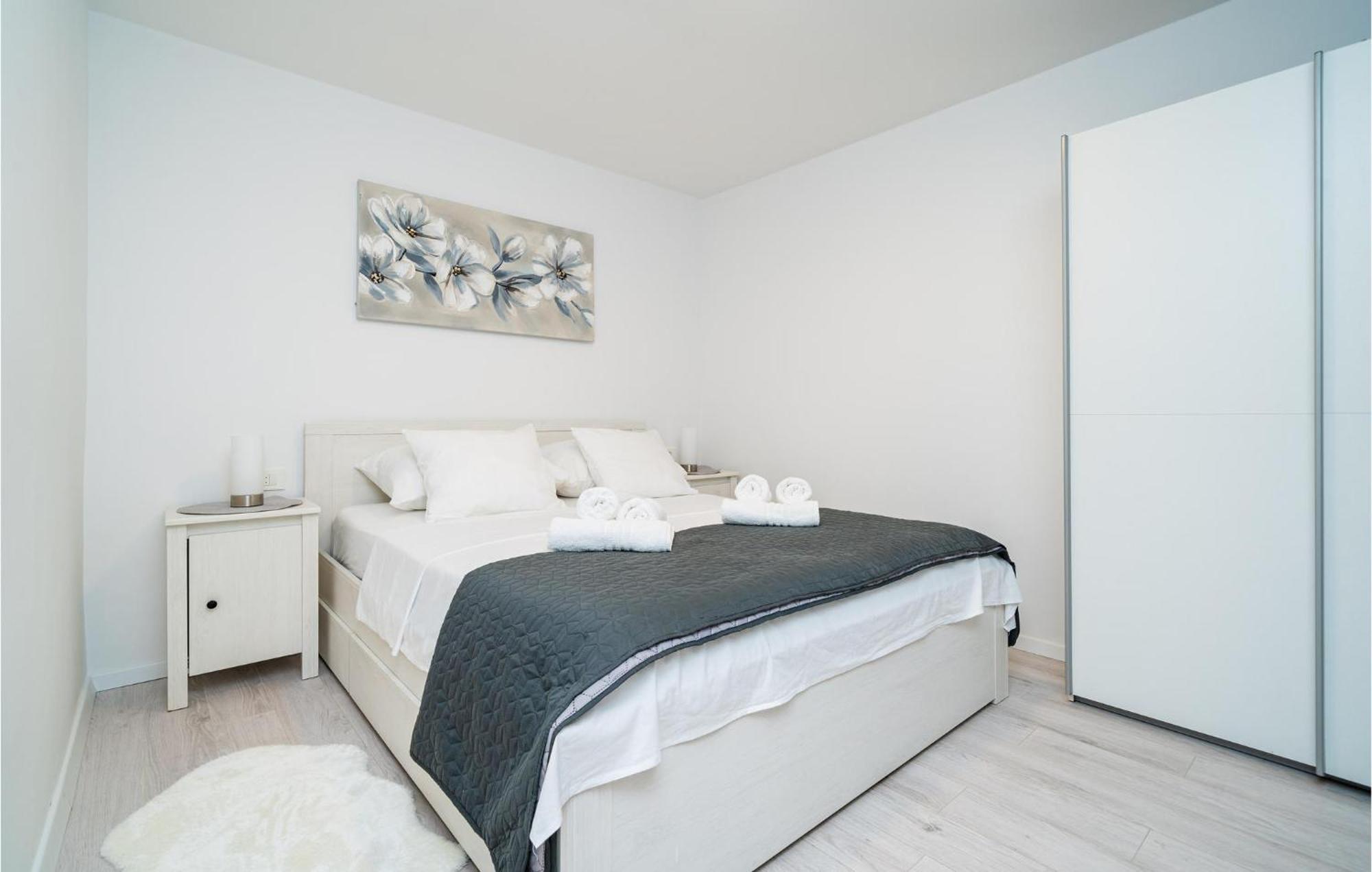 Nice Apartment In Dubrovnik With Kitchen Екстер'єр фото