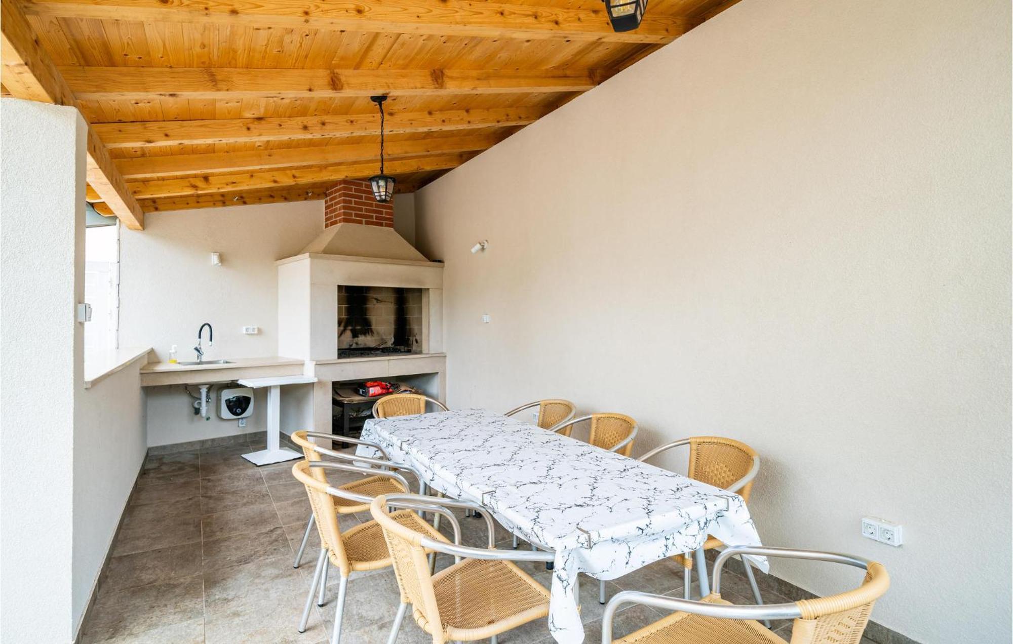 Nice Apartment In Dubrovnik With Kitchen Екстер'єр фото